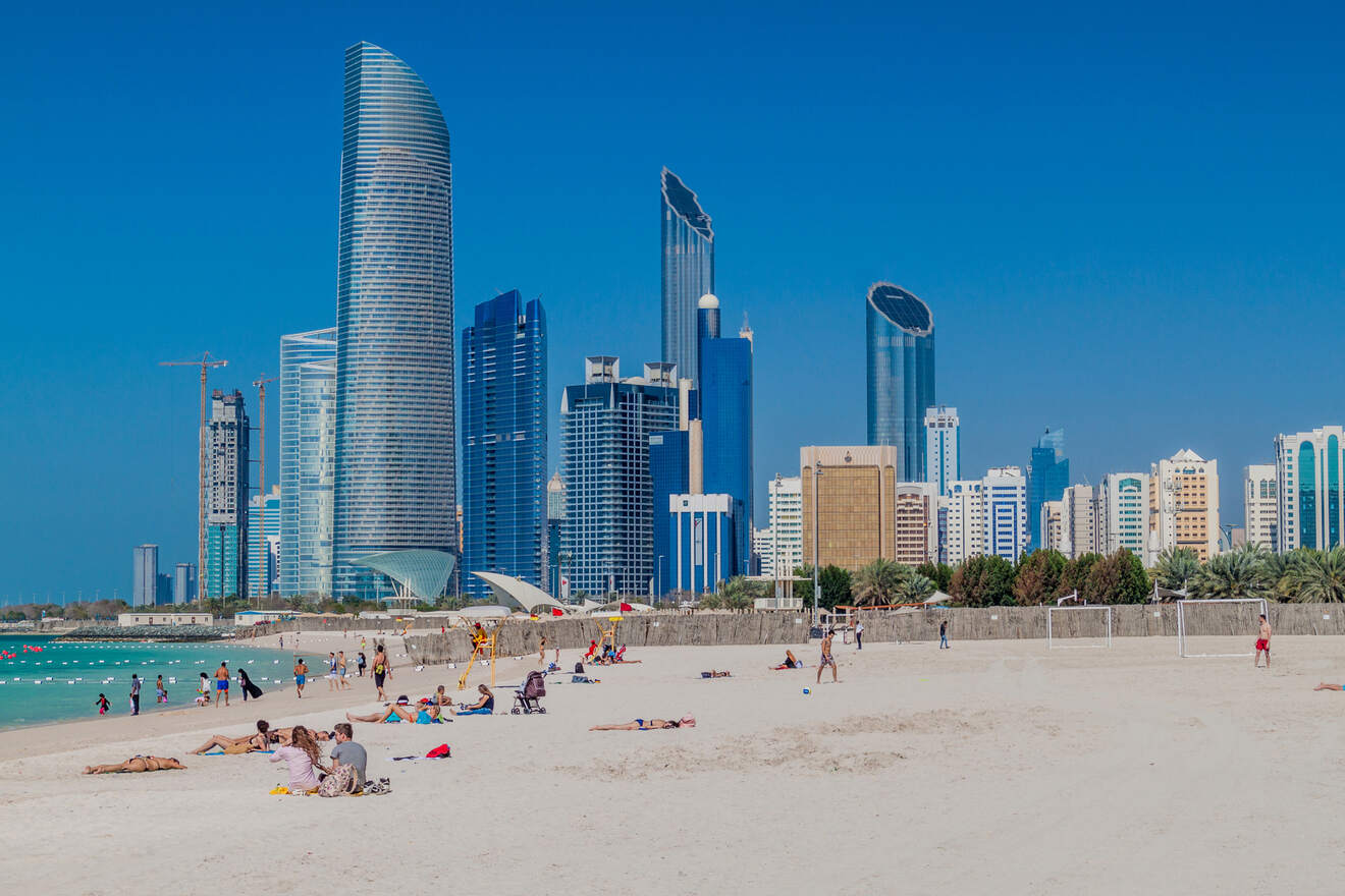 1 Hotels with beach access on The Corniche district